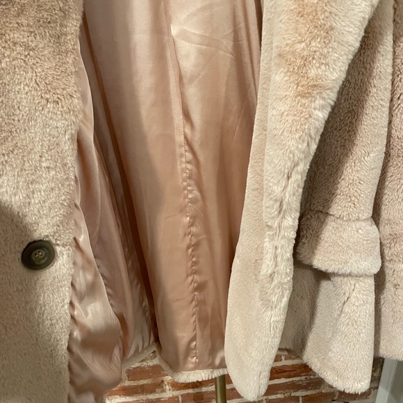 Free People/Kate Faux Fur/ Apricot color - Picture 10 of 11